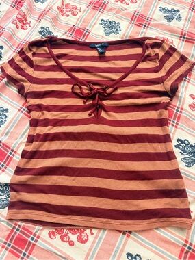 Forever 21 Burgundy and Rust Striped Lace-Up Scoop Short Sleeve Tee